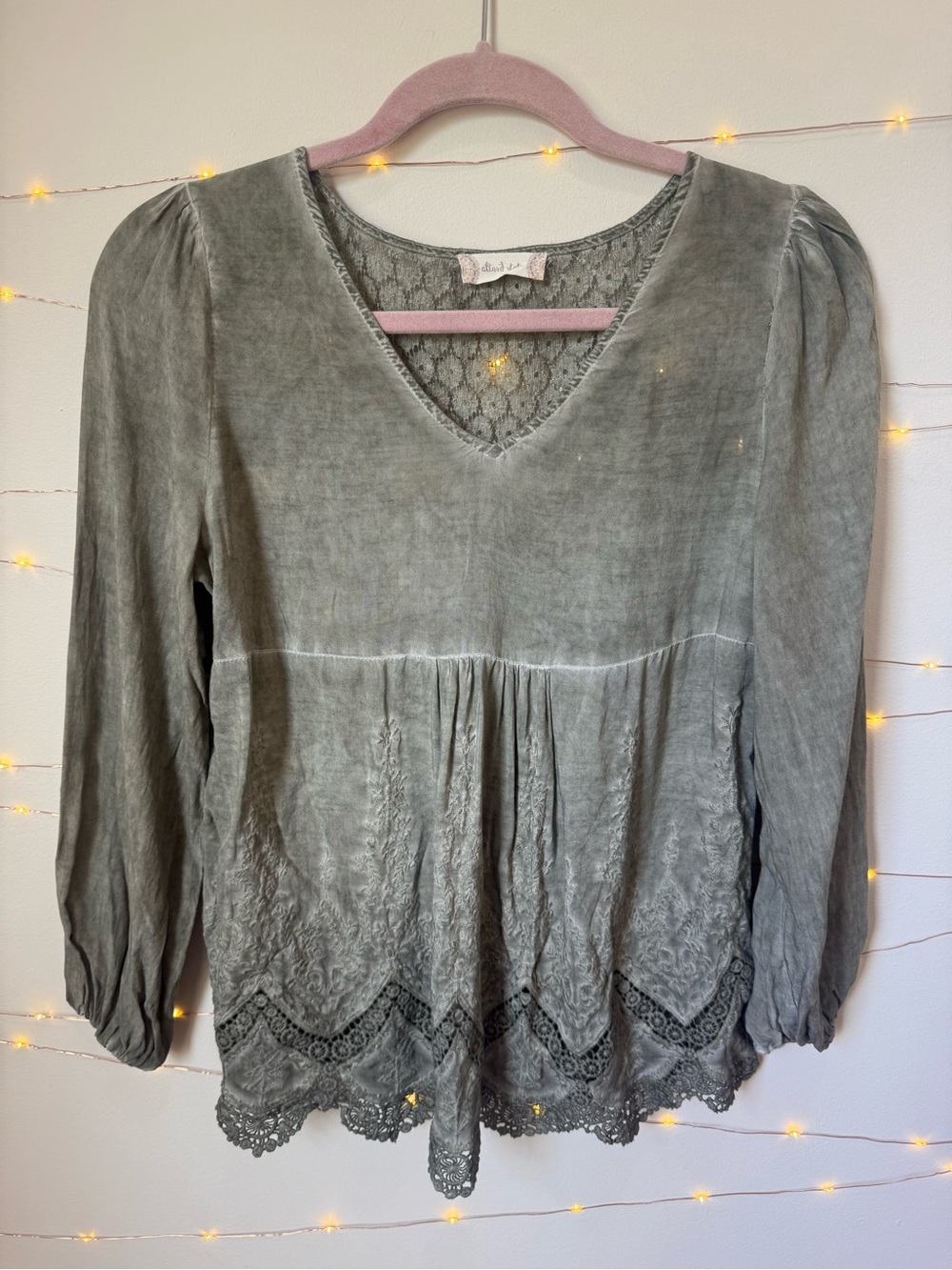 Altar’d State Green Bohemian Lace Embroidered Peasant Blouse